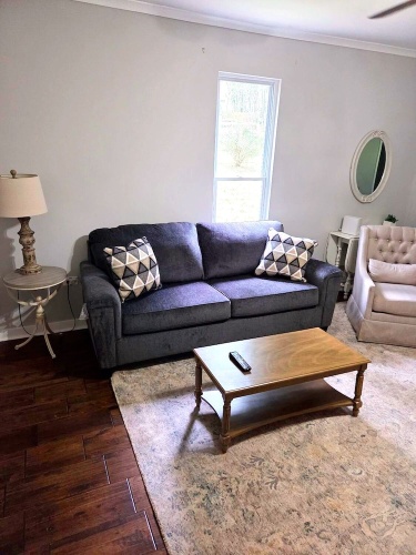 4 Bedrooms Cottage