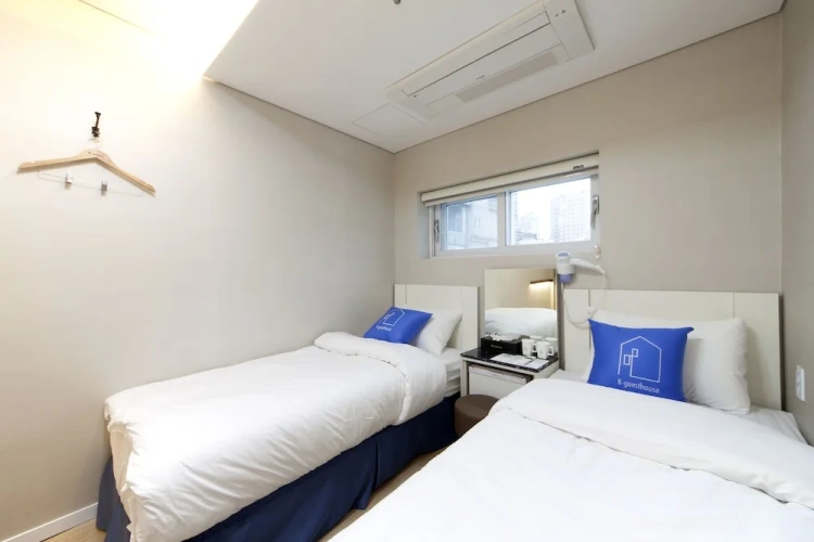 Twin room