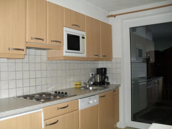 3 Bedrooms Apartment