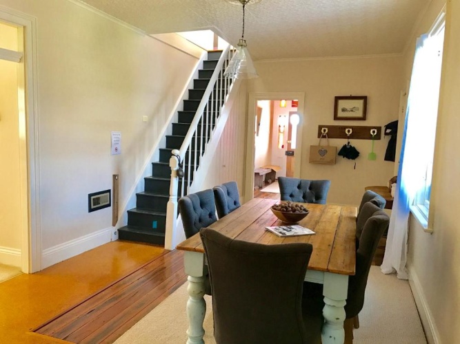 6 Bedrooms Cottage