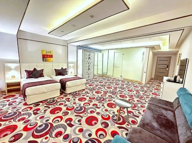 Standard Twin room with courtyard view