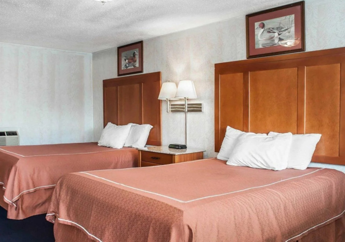 Castle Inn & Suites Niagara Falls