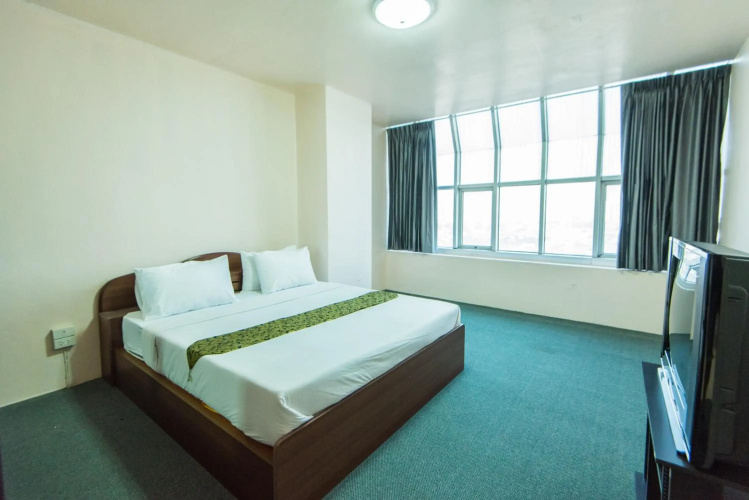 King Royal II Hotel