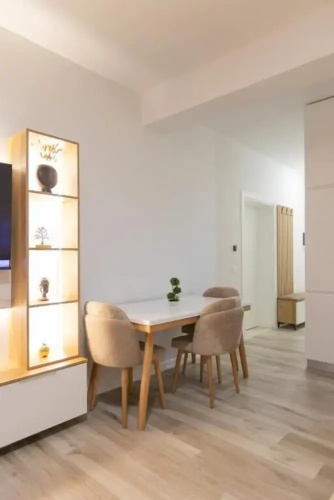 Zani's Villa