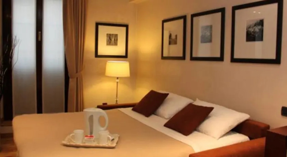 Disciplini Apartment