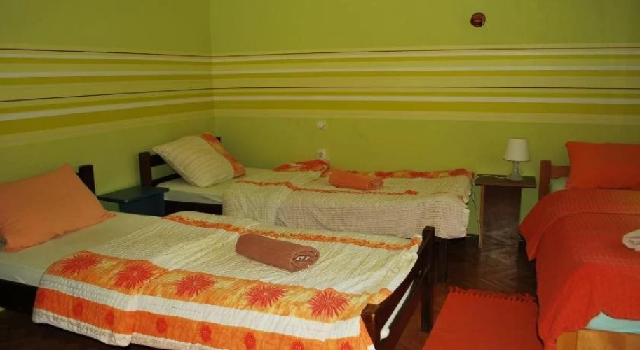Hostel Podbara