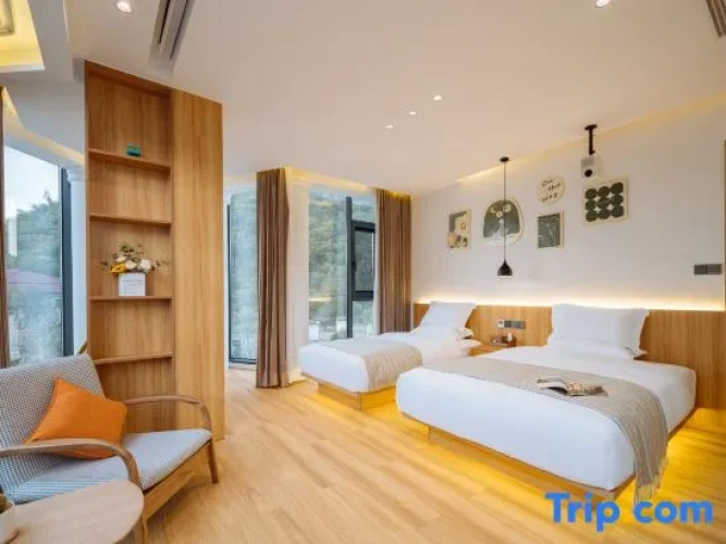 Deluxe Family room