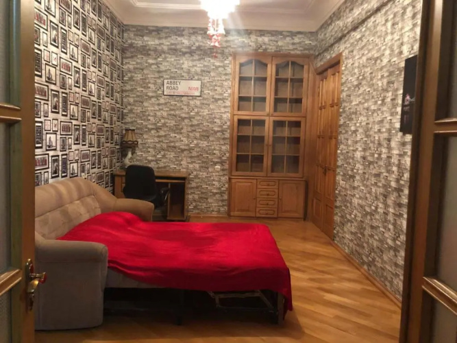 147 Davit Aghmashenebeli Avenue