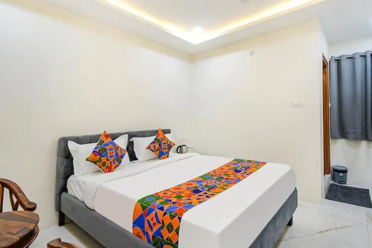 Economy Quadruple room with city view