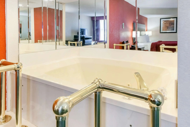 Quality Inn Seymour I-65