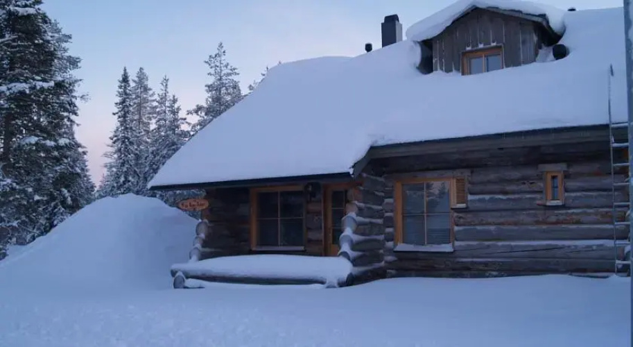 Far And Away Cabin