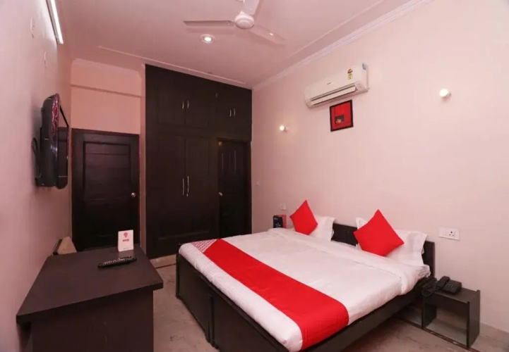 OYO 22764 Sun Hotel