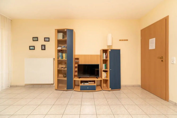 Lena Apartman