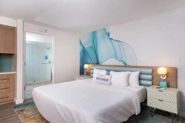 Double Suite with bay view