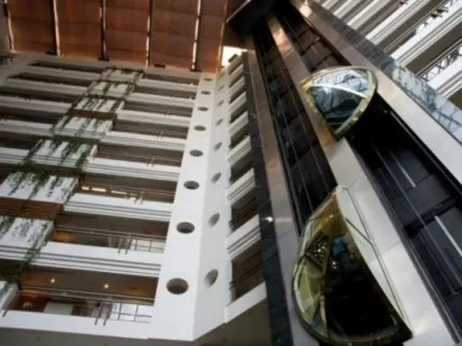 Rotana Queen Centre Arjaan