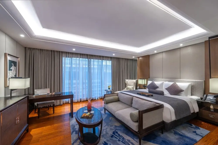 3 Bedrooms Executive Villa