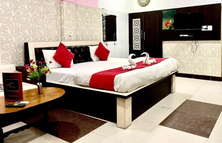 Hotel Pratap Palace