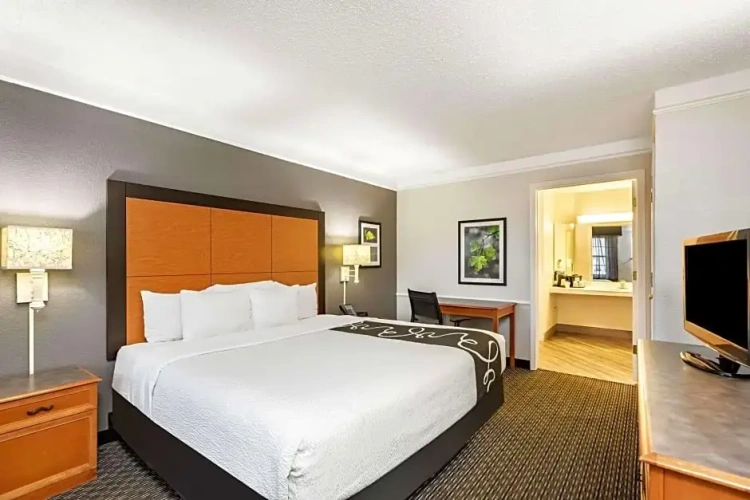 1 Bedroom Double Suite