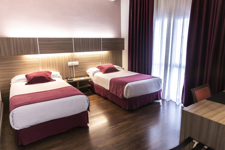 Hotel Serrano