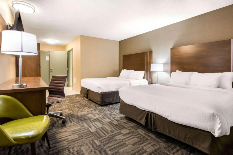 Quality Inn & Conference Centre - Orillia