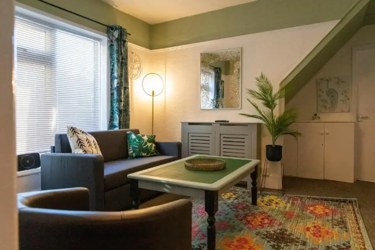 Step Free Access Apt for 6 Parking 2 Mins Town