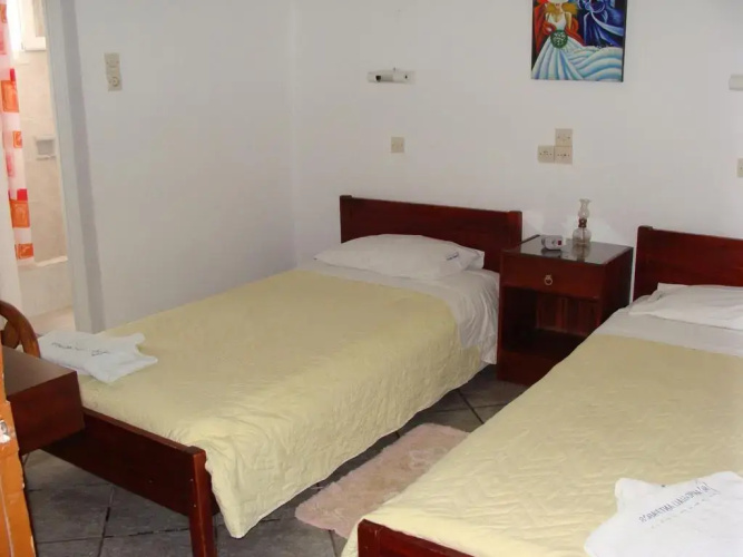 Akrogiali Studios & Rooms