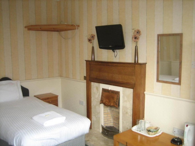 Standard Single room