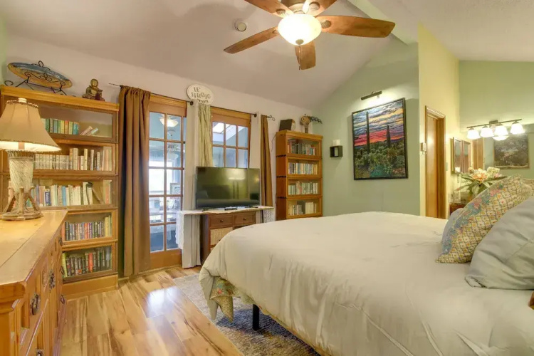 Deck & Private Hot Tub: Pet-friendly Austin Home