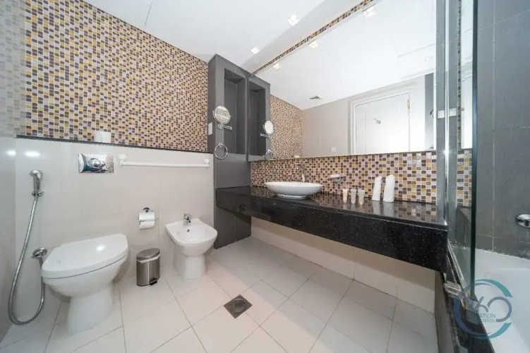 Exquisite 1 BR Apartment Upper Crest