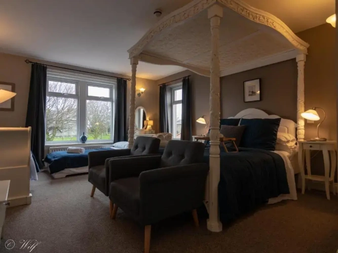 Standard Family room