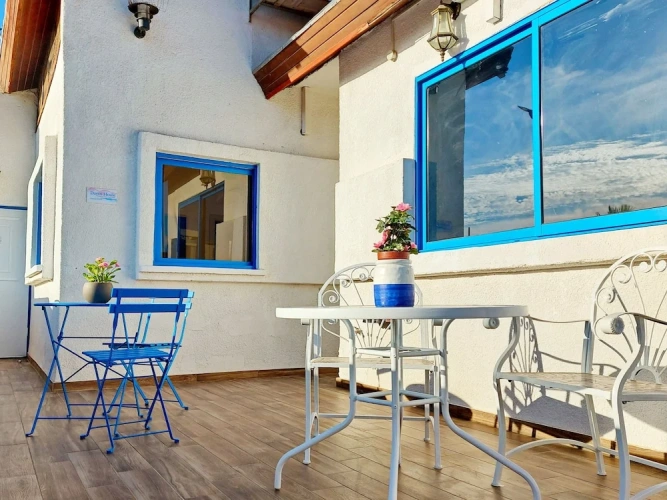 Studio with sea view