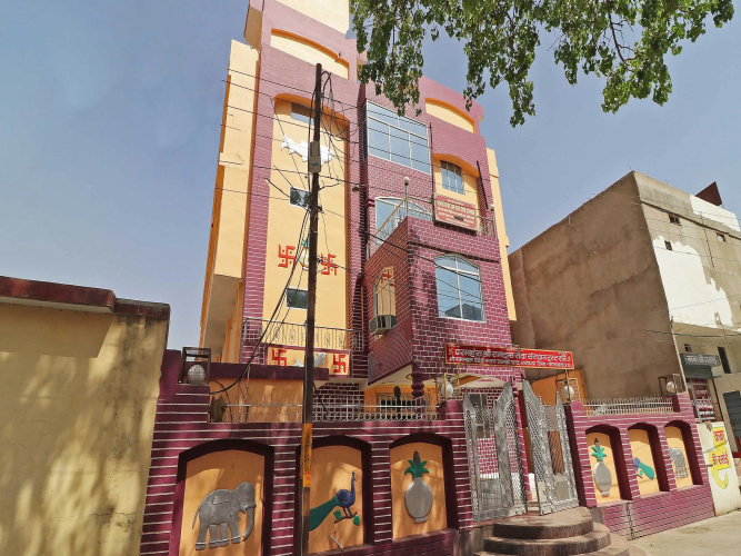 Oyo flagship 38000 Vaidehi Bhawan