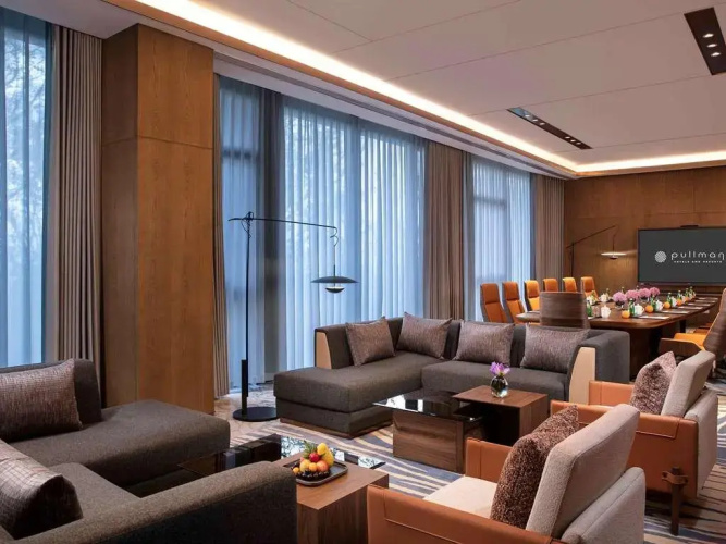 Pullman Yuxi Falcon