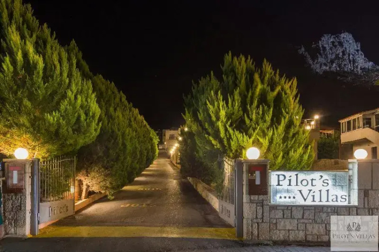 Pilot's Villas Luxury Suites - Crete