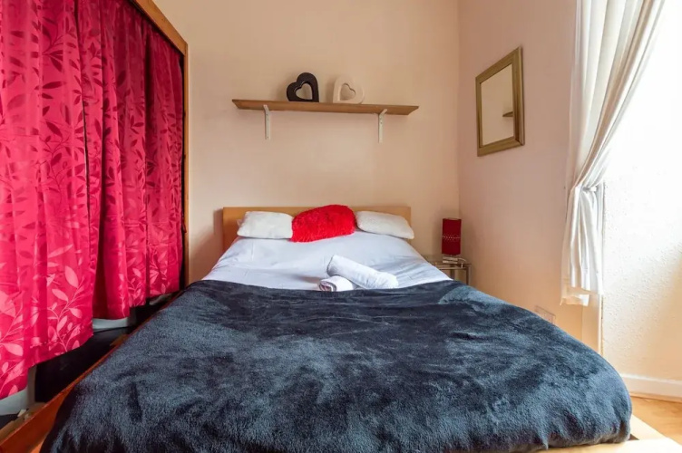 Tony Asga - Hamza Apartment