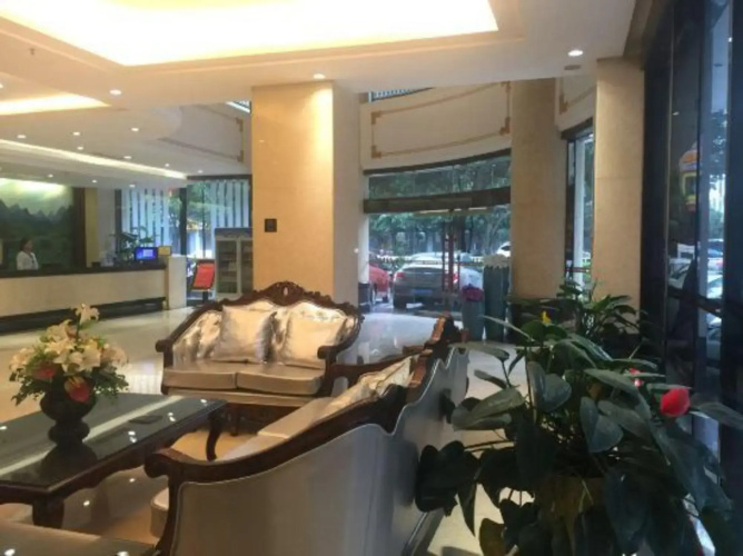 Prince Hotel