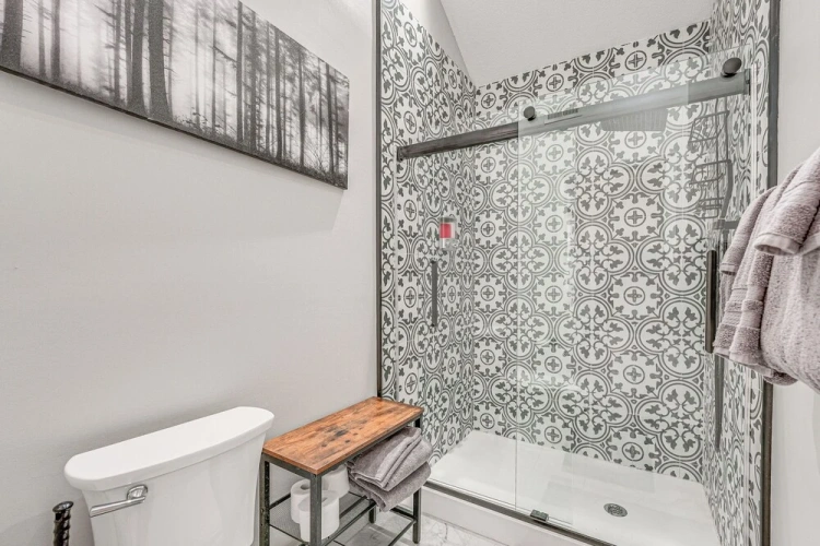 3 Bedrooms Apartment