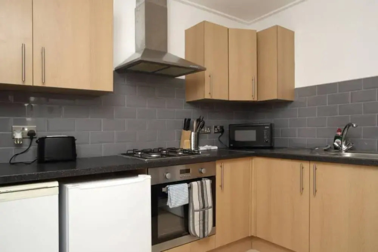 Central 2 Bedroom Flat In Edinburgh