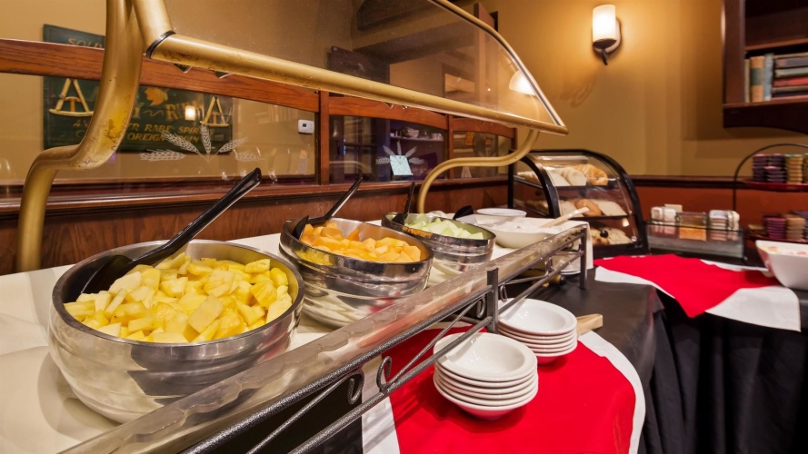 Best Western Parkway Inn & Conference Centre photo 14