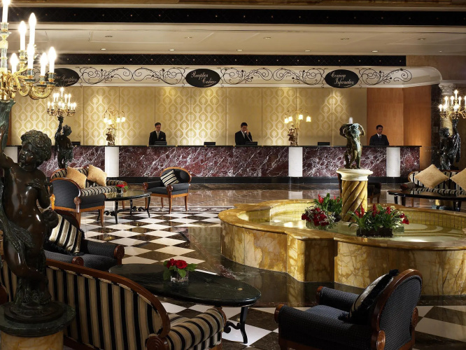 Royal Plaza Hotel