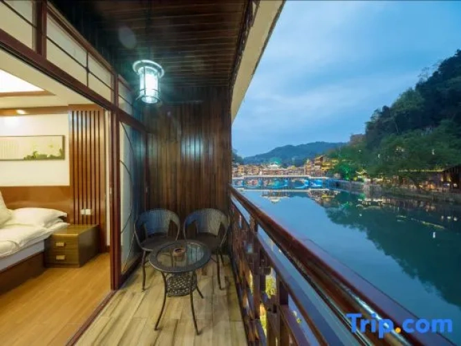 Standard Double room with balcony and with view