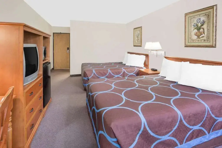 Super 8 Ashland
