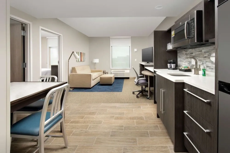 1 Bedroom Suite