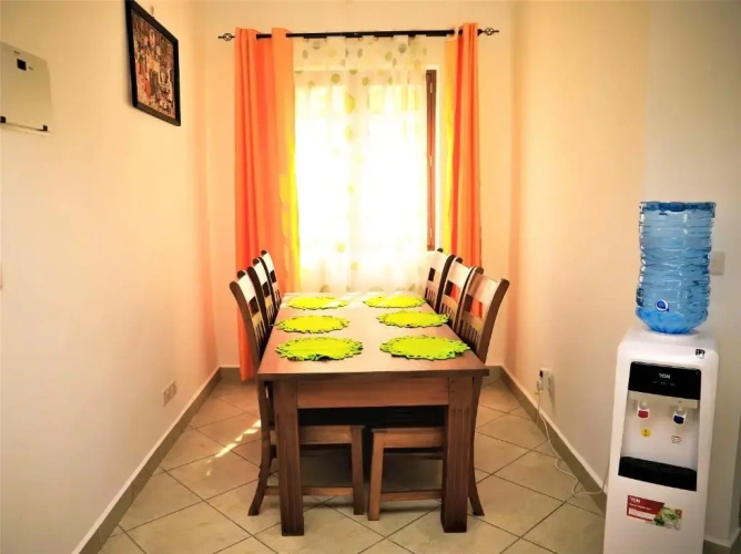 2 Bedrooms Cottage