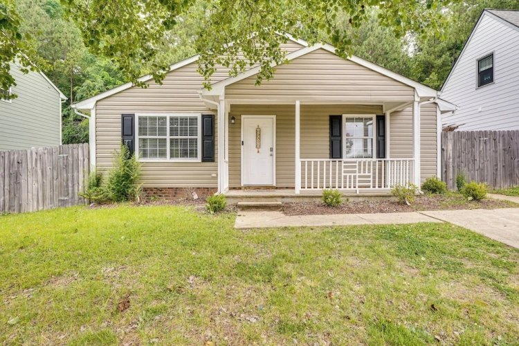 3 Bedrooms Cottage