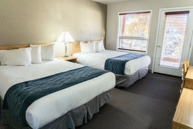Quadruple Suite with mountain view