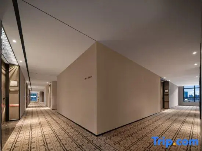 Zhenyue Hotel (Headquarters Base)