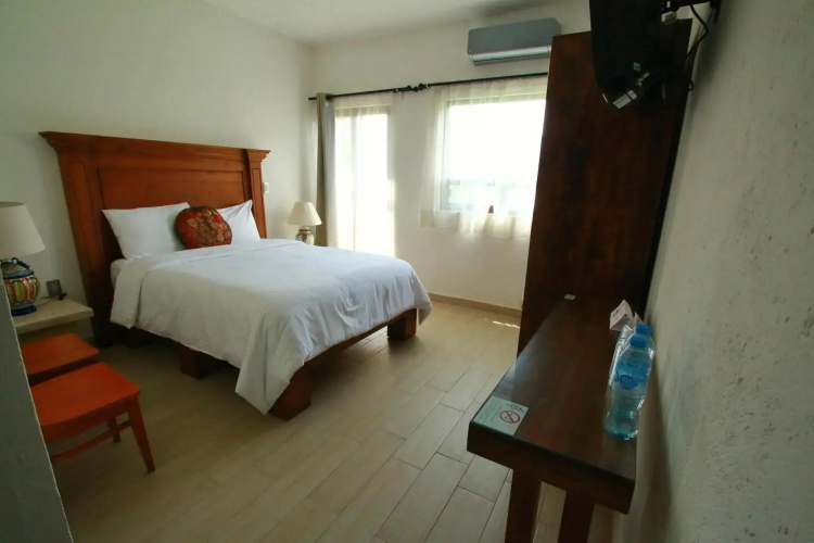 Hotel Concierge Flor y Canto