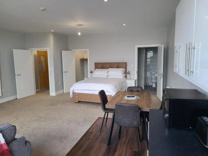 Quay St Apartment