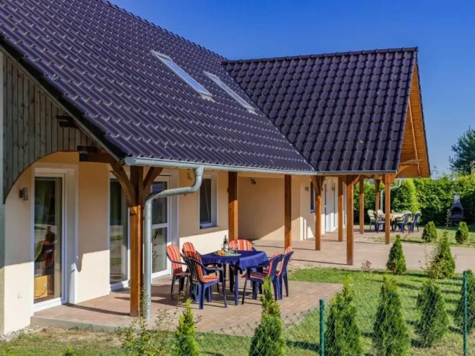 3 Bedrooms Cottage